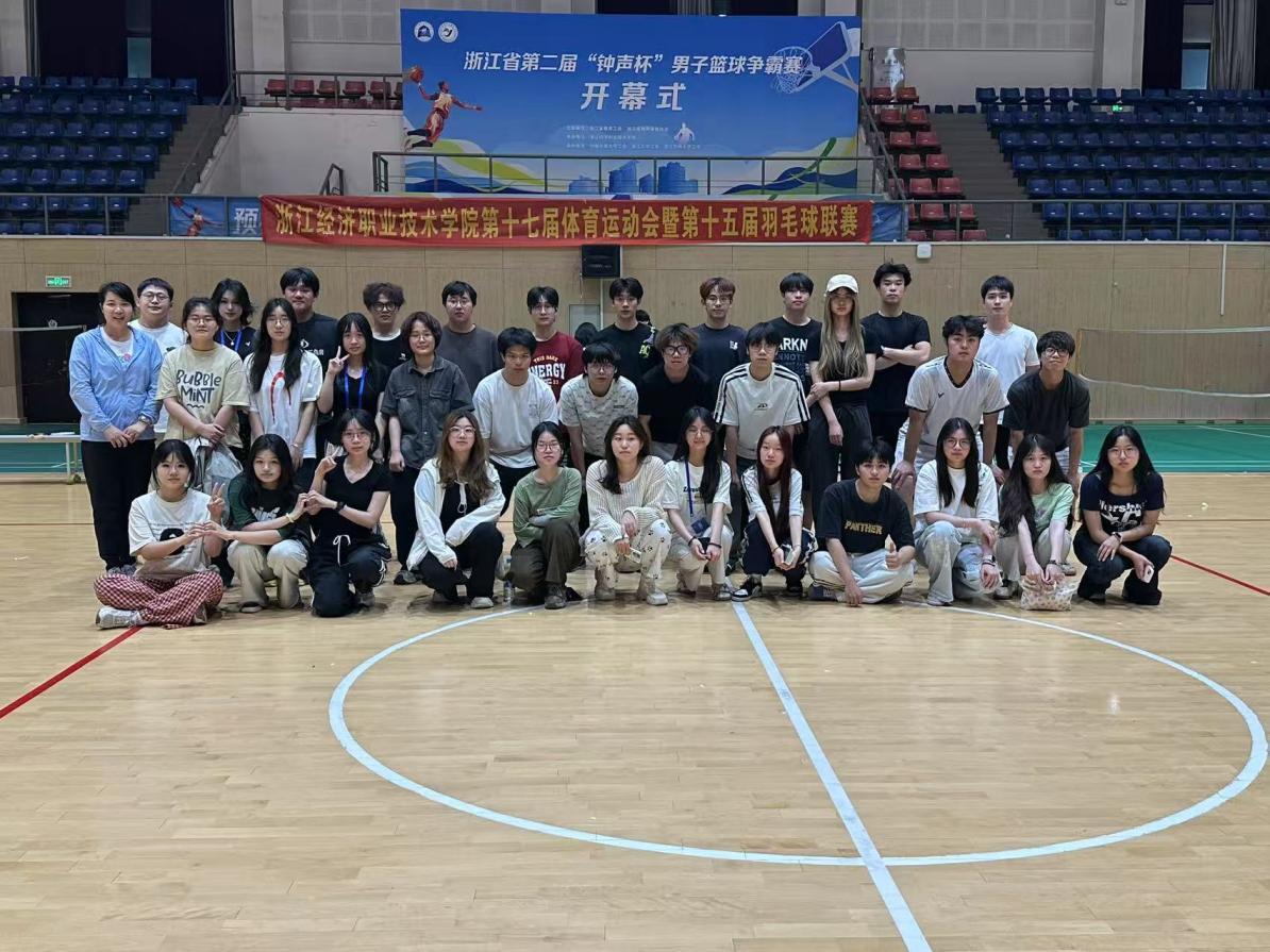 010裁判团队.jpg 010裁判团队.jpg