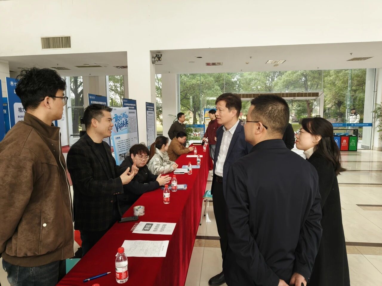 微信图片_2025-12-10_113442_449.jpg 微信图片_2025-12-10_113442_449.jpg