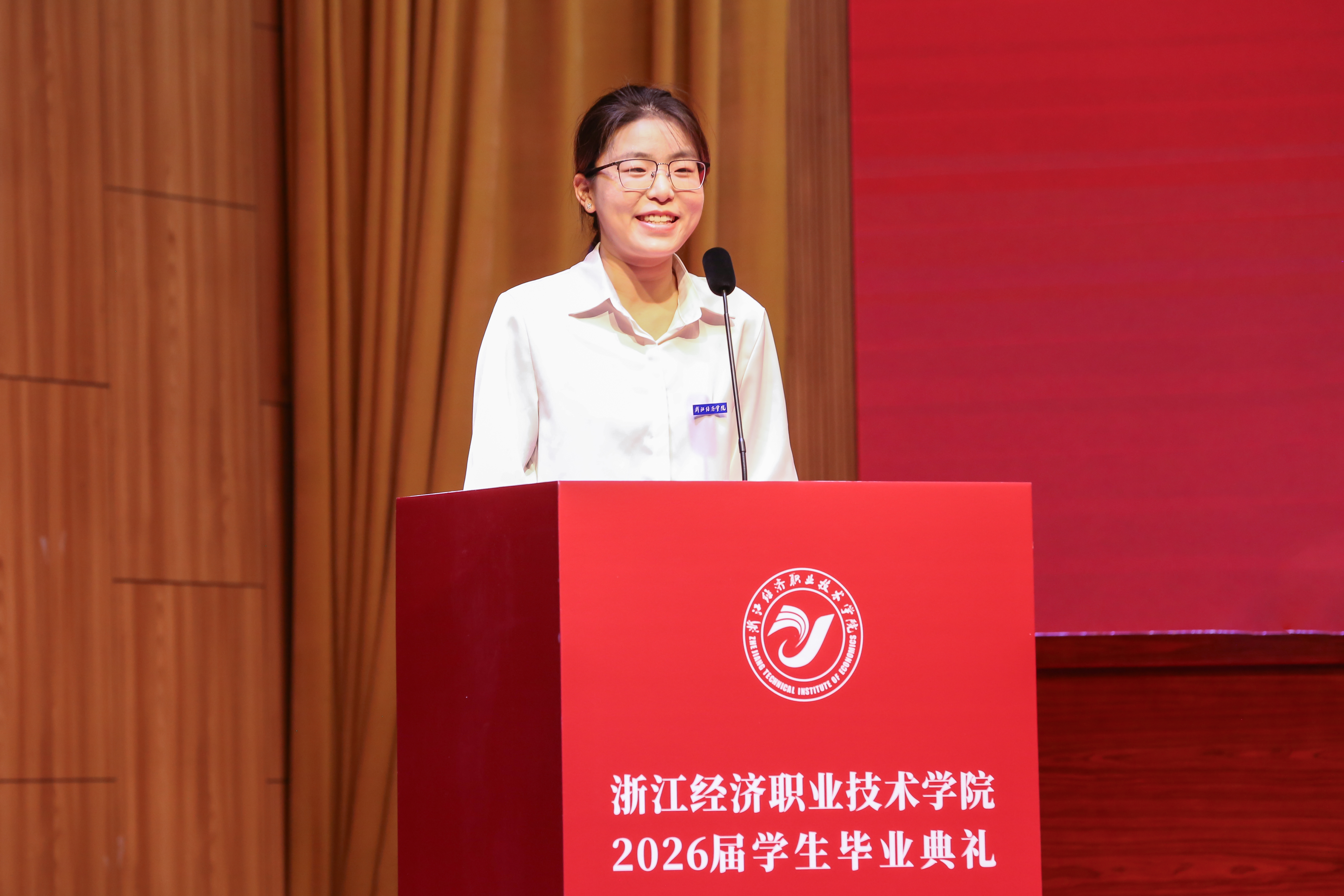 3.学生代表.JPG 3.学生代表.JPG