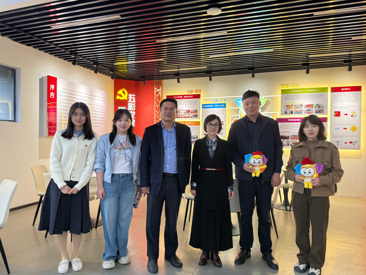 图片2.png 图片2.png