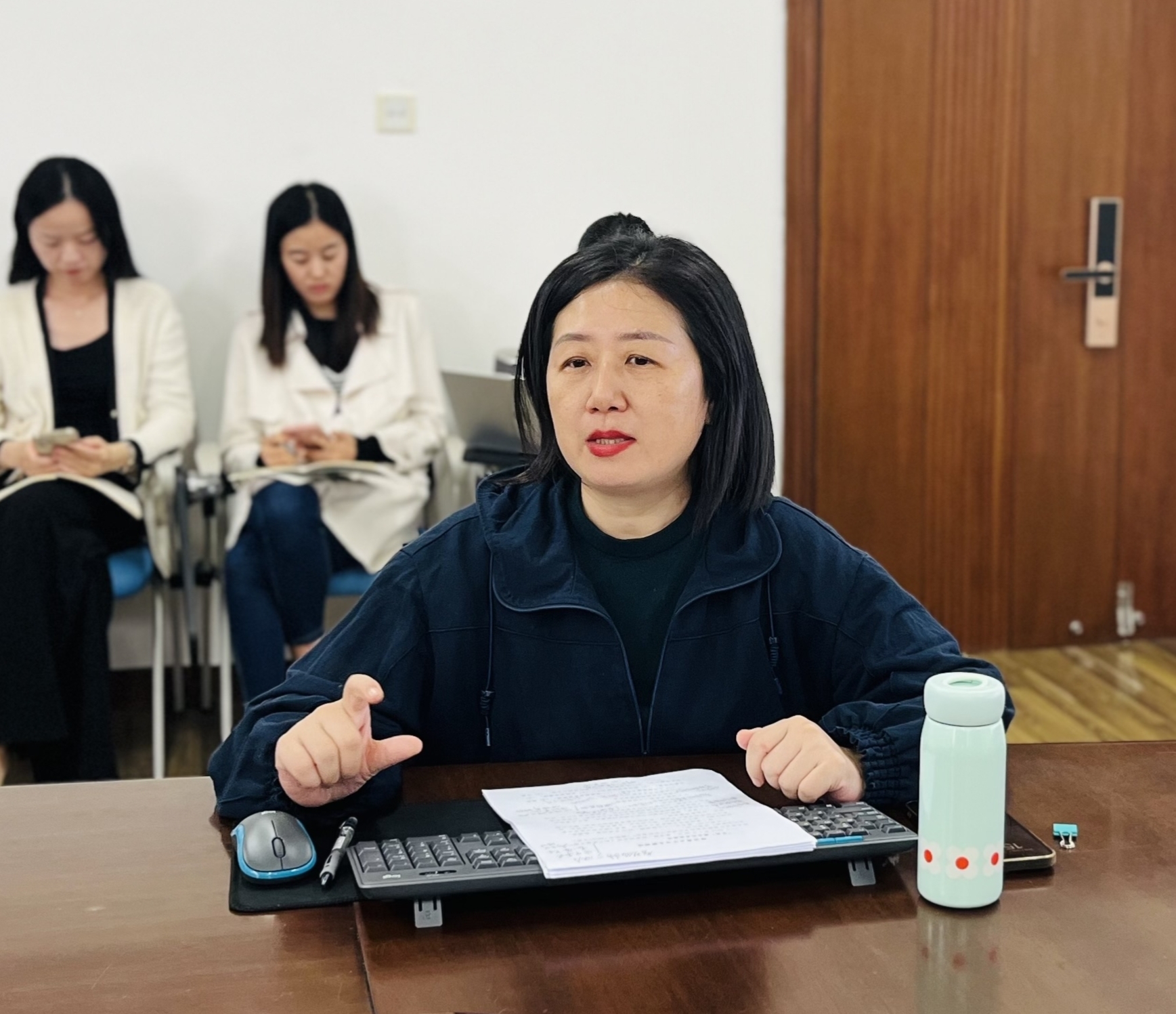 选卢静怡单人照.jpg
